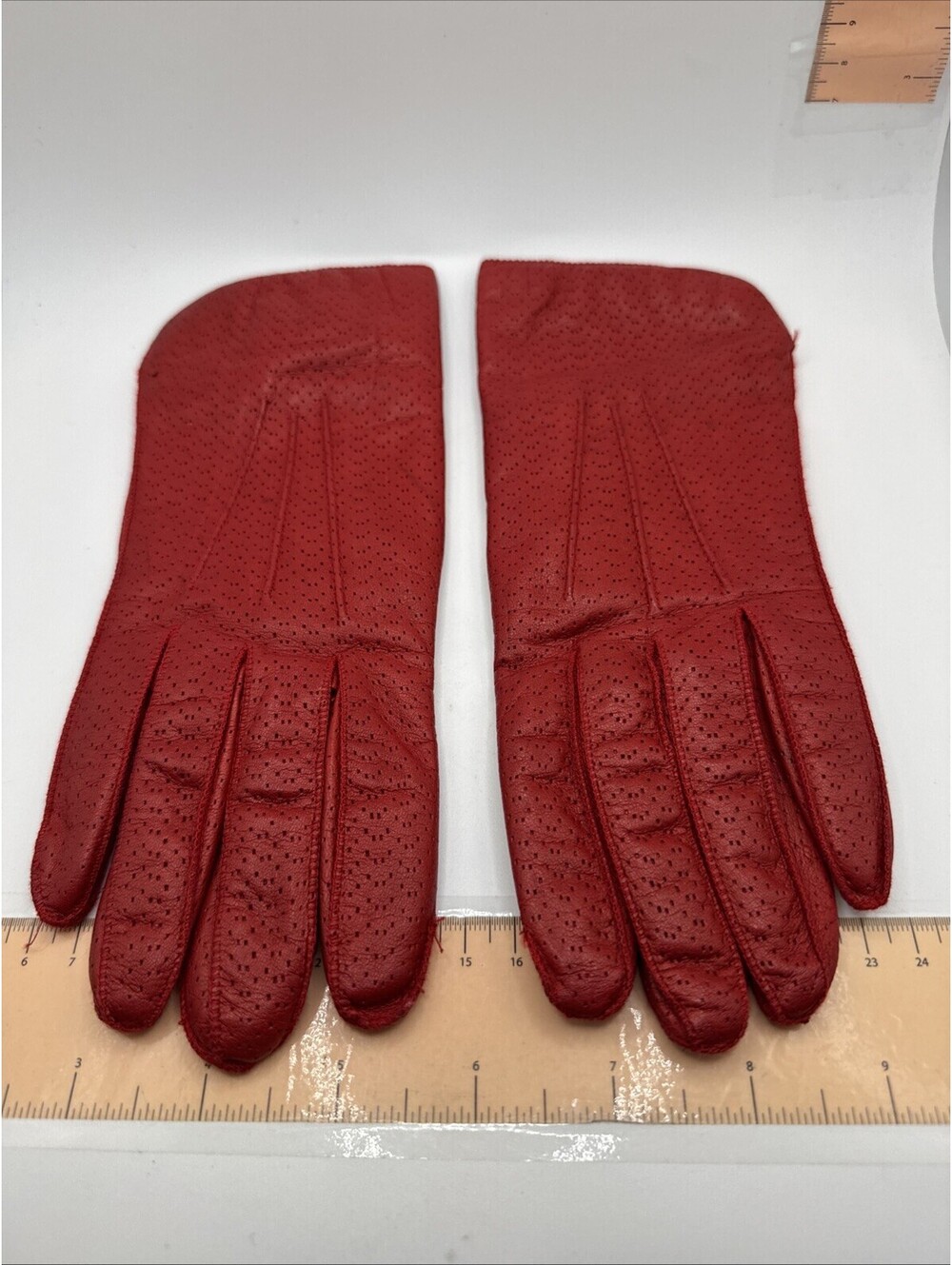 Vintage Charter Club Made In Italy Red Gloves Size M Acrylic Lined